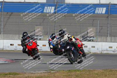 media/Nov-26-2022-Fastrack Riders (Sat) [[b001e85eef]]/Level 1/Session 3 Outside Turn 9/